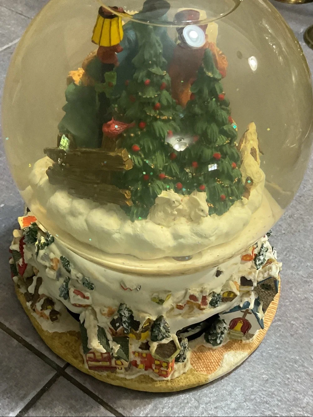 Holiday Carolers Snow Globe - Green and Cream Decorative Accent